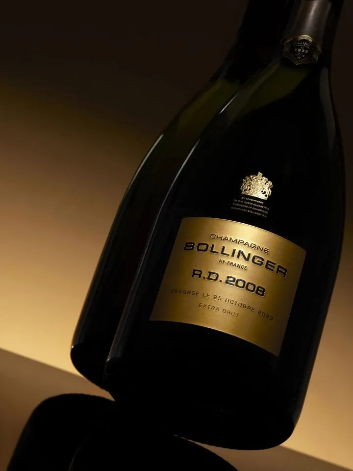 Packshot champagne Bollinger R.D., studio photo Paris 18e